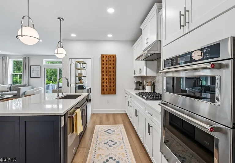 22 Flower Horn Blvd — Photo 15