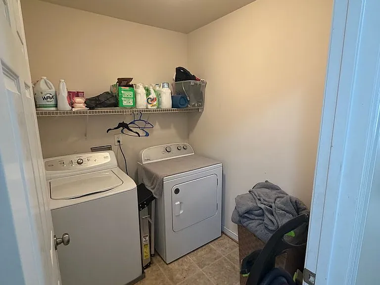 218 Obrien Rd — Photo 45
