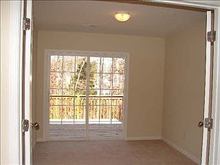 3rd image of 102 Claymoor Ct