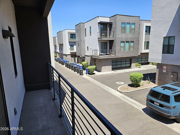 259 S Roosevelt St — Photo 31