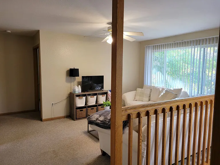 113 W Vine St — Photo 5