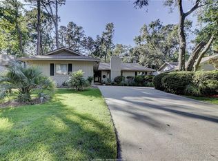 15 Acorn Ln, Hilton Head Island, SC 29928