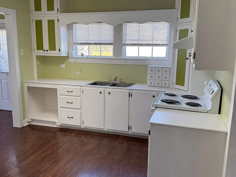 1020 McCulla St — Photo 6
