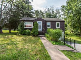 307 Meyers Rd, Liverpool, NY 13088