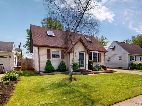 55 Fontaine Dr, Cheektowaga, NY 14215