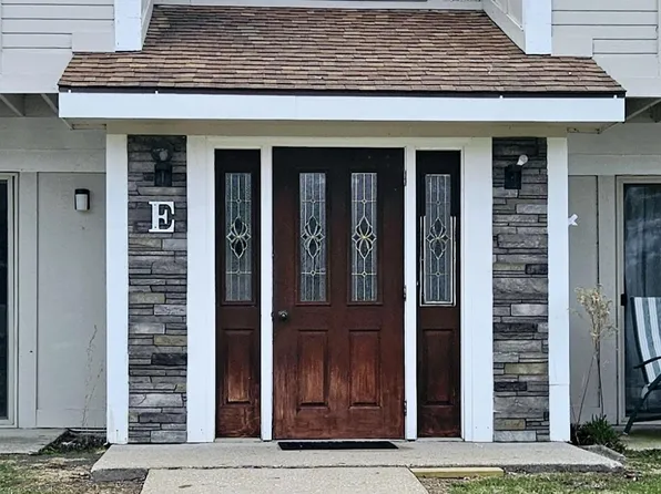 100 4th Ave APT E3, Tawas City, MI 48763
