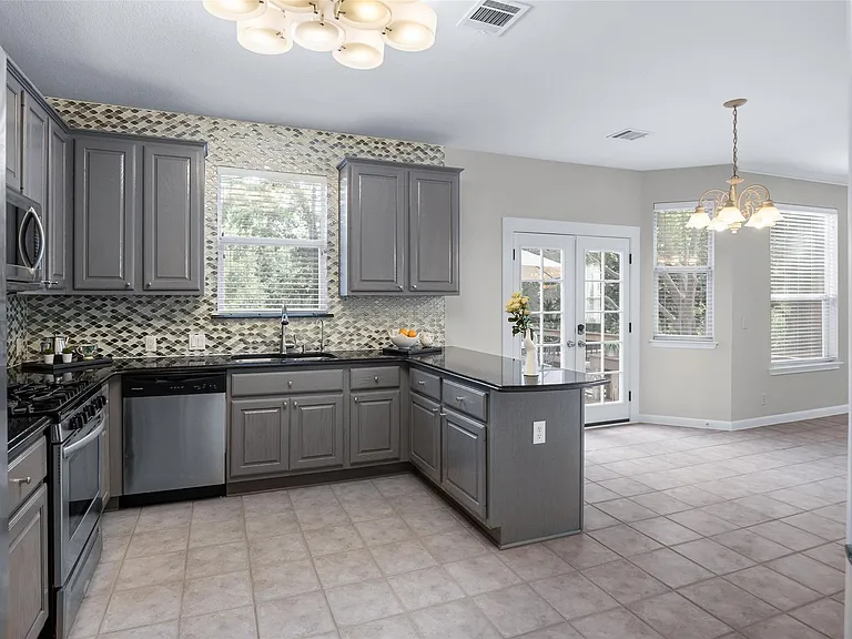 4033 Canyon Glen Cir — Photo 13