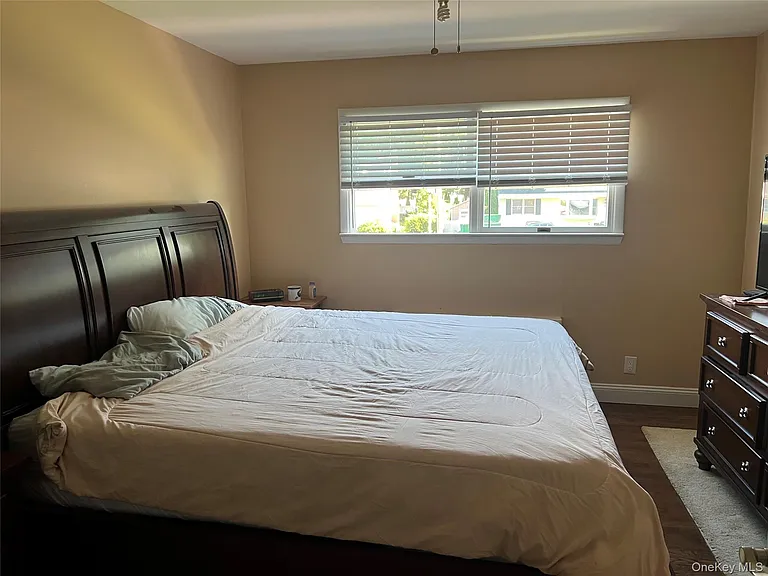 16 Briaroot Dr — Photo 9