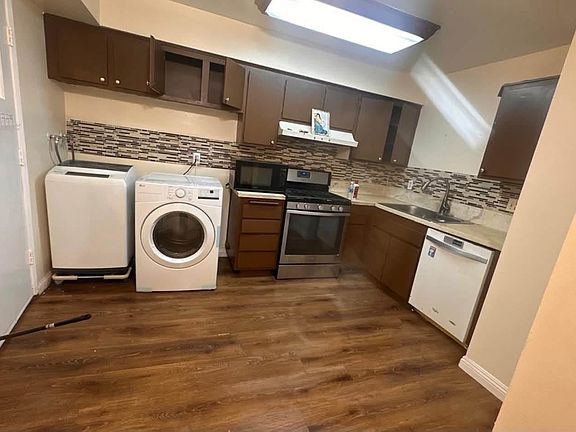 3rd image of 4694 Madrid Way