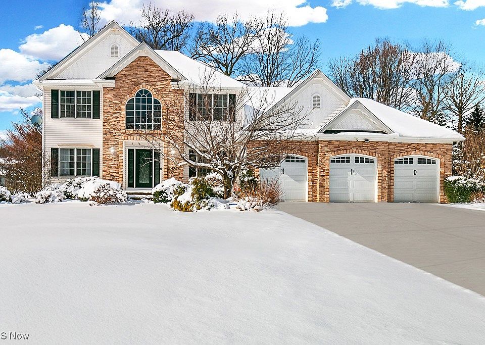 1st image of 5496 Primavera Dr