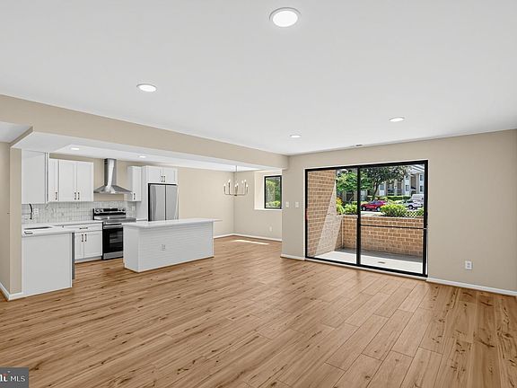 3rd image of 2 Glenamoy Rd Unit 101