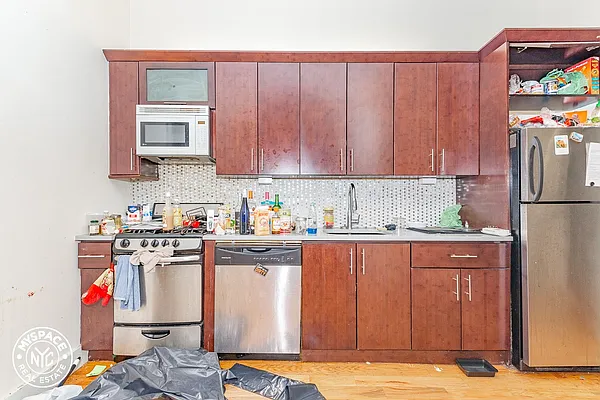 Rented by MySpaceNYC | media 10