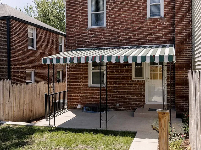 632 Faraday Pl NE — Photo 34