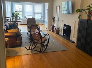 329 Kedzie St APT 2, Evanston, IL 60202