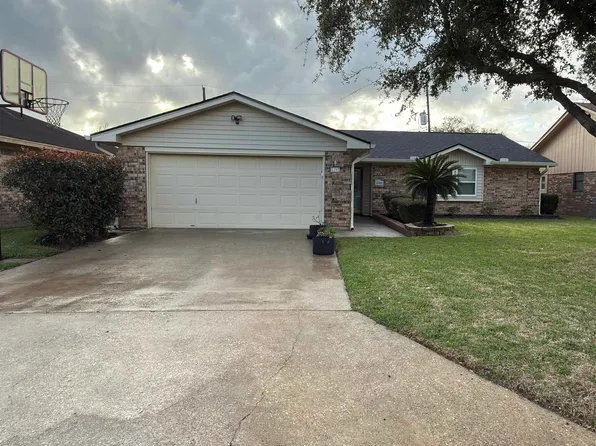1197 Briarmeadow Drive, Beaumont, TX 77706-3837