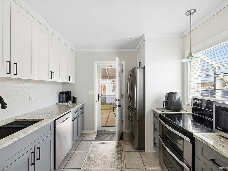 22 Shelter Ln — Photo 7