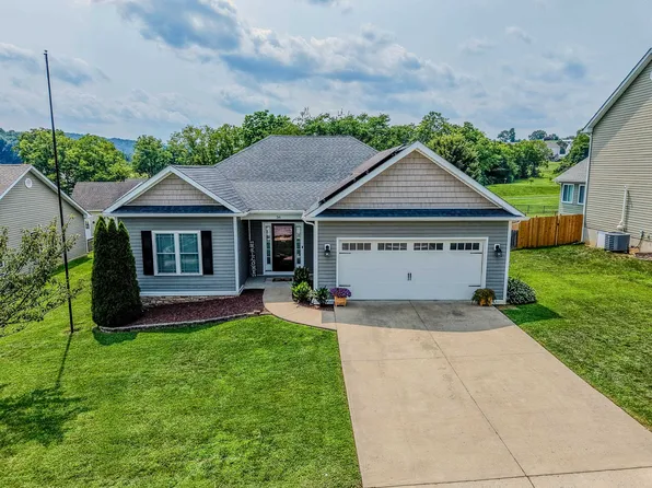 36 Hull Hills Ln, Staunton, VA 24401