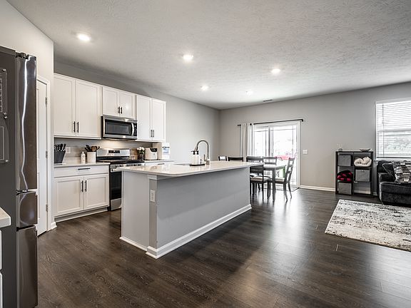 4th image of 6061 Granby Dr