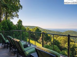 305 Ridge Rd, Glade Valley, NC 28627