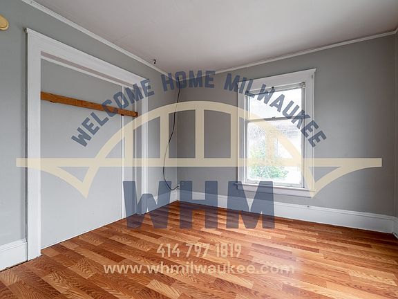 2nd image of 2800-2802 N Holton St