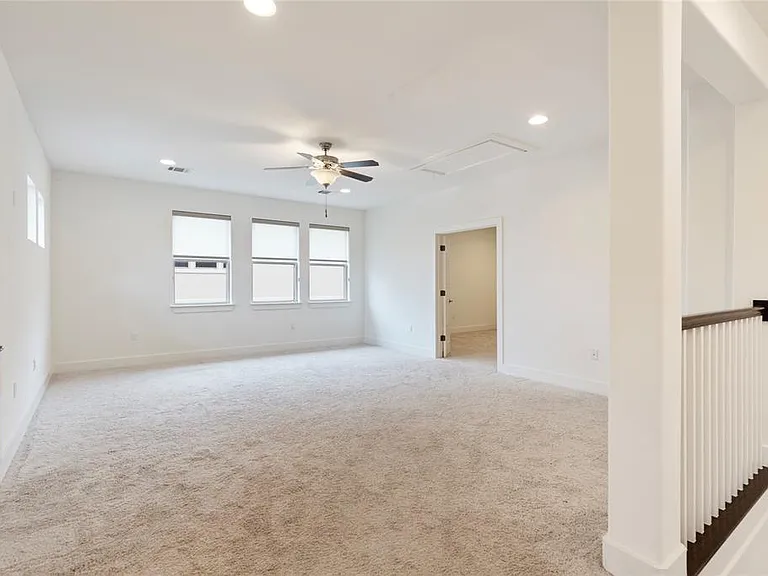 12905 Padua Dr — Photo 21