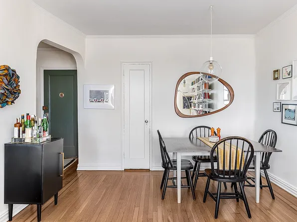 140 E 2nd St APT 5B, Brooklyn, NY 11218