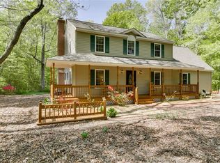 10012 Catfish Ln, Gloucester, VA 23061