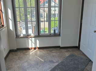 1556 Kanawha Blvd E #3, Charleston, WV 25311