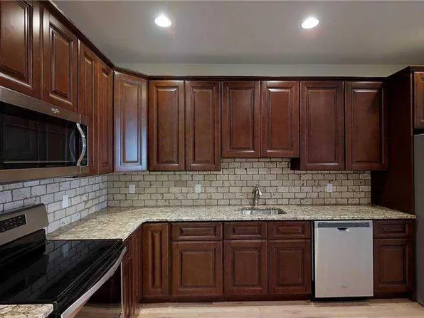 417 New York Ave #2A, Huntington, NY 11743