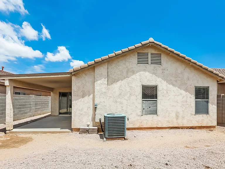 3129 W Dancer Ln — Photo 16