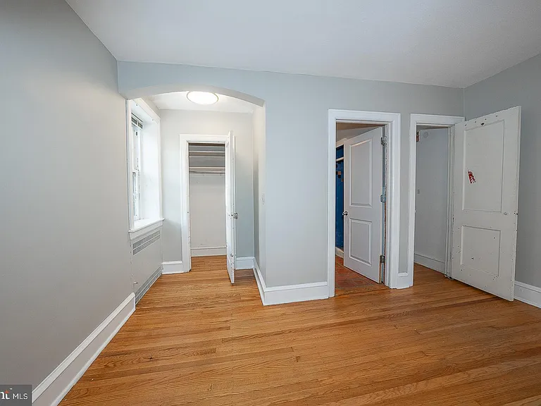 625 Chelten Hills Dr — Photo 37