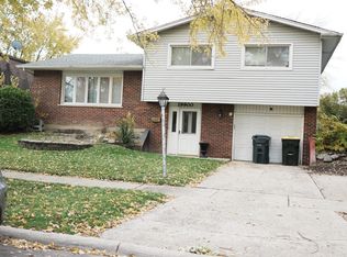 19900 Monterey Ave, Lynwood, IL 60411