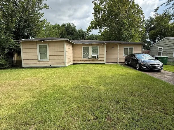 5210 Westover St, Houston, TX 77033