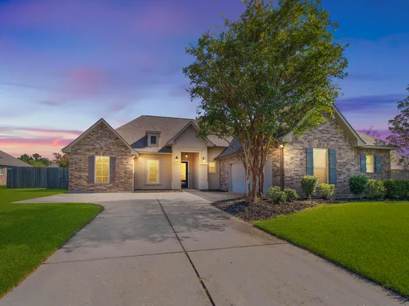 13837 Cobblestone Dr, Denham Springs, LA 70726
