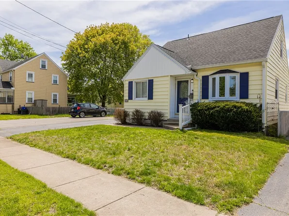 408 W Filbert St, East Rochester, NY 14445