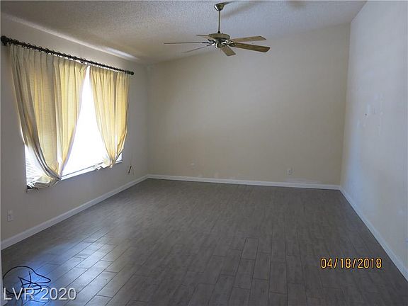 3rd image of 780 Darlene Way