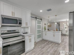 230 Tralee St, Largo, FL 33770
