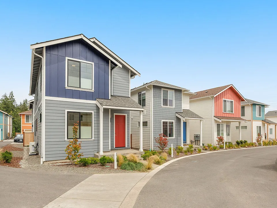 Residences at McCormick Village