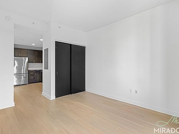 4th image of 21 W End Ave APT 1815