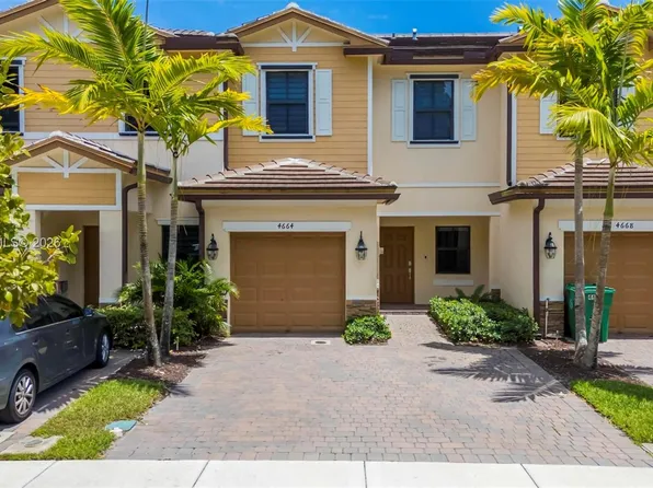 4664 Banker Ter, Davie, FL 33314