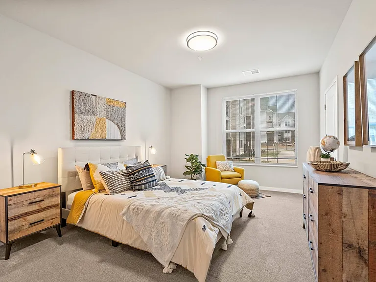 The 85 Bedroom | Apartments