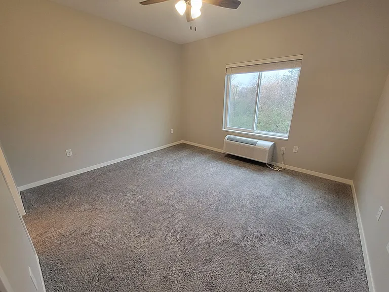 Northern Lights Apartments — Photo 38
