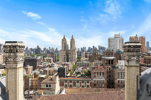 Sold by Corcoran | media 24