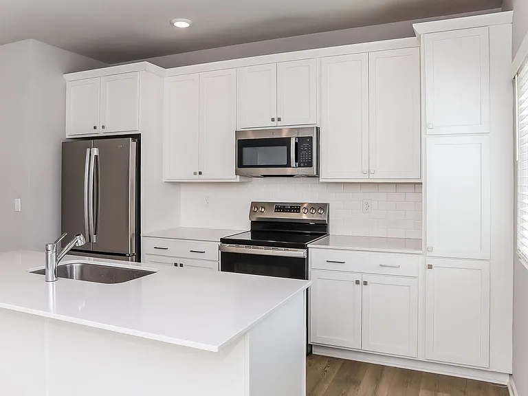 1301 Timber Hollow Ct — Photo 8