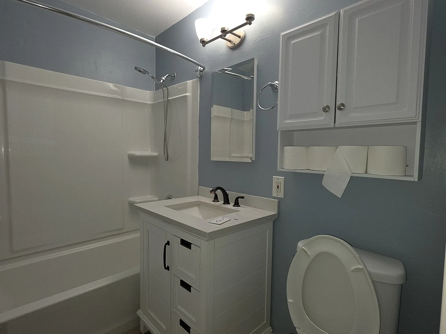 4 bed, 1830 sqft, $800 — Photo 3