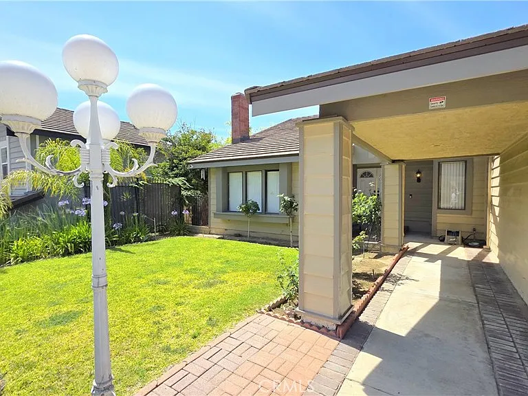 21355 Chirping Sparrow Rd — Photo 2