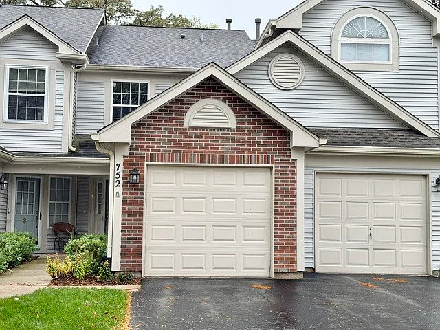 752 Ripple Brook Ct
