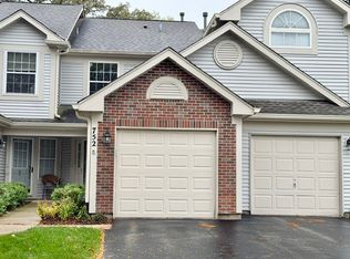 752 Ripple Brook Ct, Elgin, IL 60120