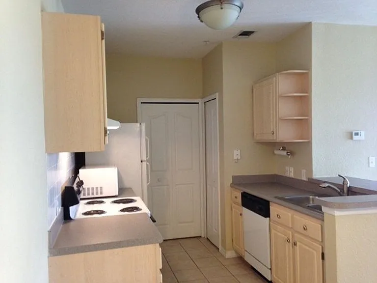 5521 Legacy Crescent Pl #201 — Photo 9