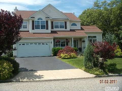 1st image of 34 Beechwood Dr